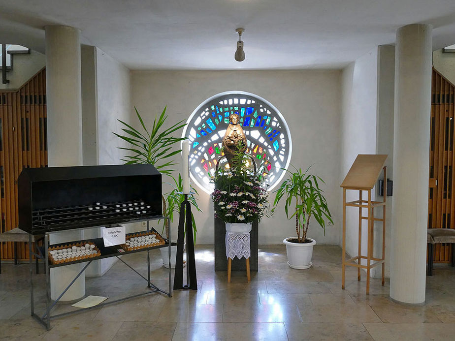 Die katholische Pfarrkirche St. Maria, Wolfhagen (Foto: Karl-Franz Thiede)